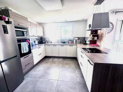 For sale Plaine-sur-mer 5 rooms 98 m2 Loire atlantique (44770) photo 1