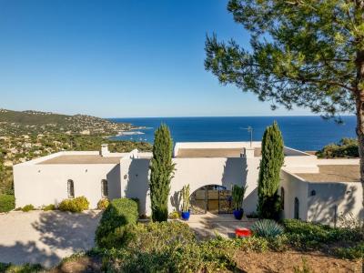 For sale Sainte-maxime 6 rooms 420 m2 Var (83120) photo 3