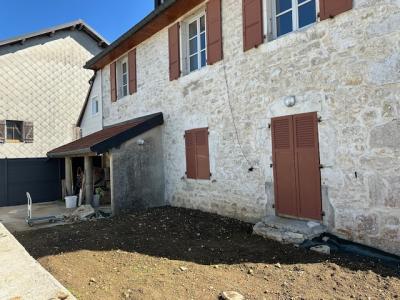 Louer Appartement 86 m2 Sainte-colombe