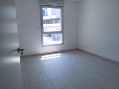 For rent Castelnau-le-lez 3 rooms 62 m2 Herault (34170) photo 2
