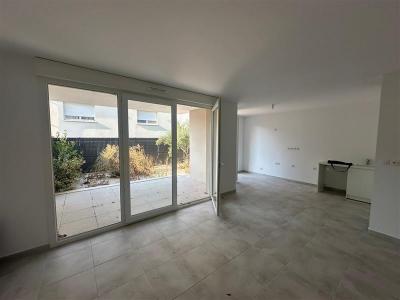 For rent Vias 4 rooms 87 m2 Herault (34450) photo 2