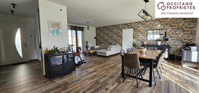 For sale Saverdun 5 rooms 120 m2 Ariege (09700) photo 2