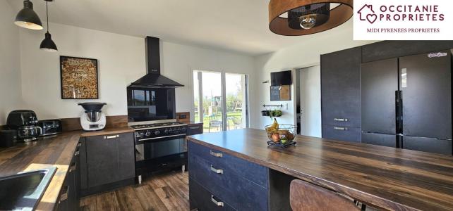 For sale Saverdun 5 rooms 120 m2 Ariege (09700) photo 3