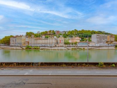 For sale Lyon-9eme-arrondissement 2 rooms 67 m2 Rhone (69009) photo 0