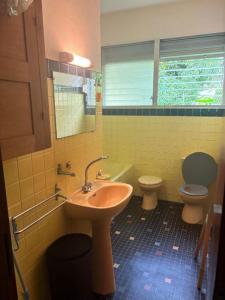 For sale Fort-de-france 6 rooms 163 m2 Martinique (97200) photo 4