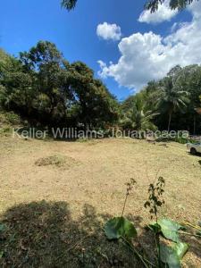 Acheter Terrain 2052 m2 Trois-ilets