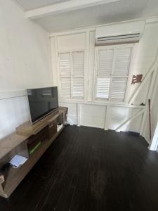 For sale Fort-de-france 5 rooms 72 m2 Martinique (97200) photo 2