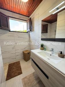 For rent Case-pilote 4 rooms 89 m2 Martinique (97222) photo 3