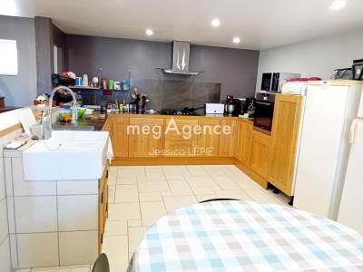 For sale Villiers-en-plaine 7 rooms 255 m2 Deux sevres (79160) photo 4