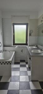 For sale Bitche 12 rooms 204 m2 Moselle (57230) photo 4