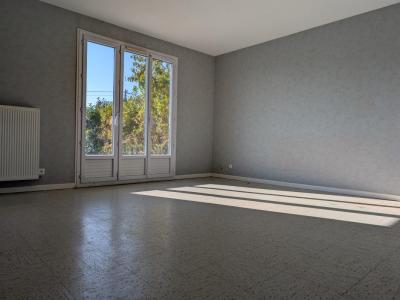 For sale Souvigny 4 rooms 80 m2 Allier (03210) photo 2