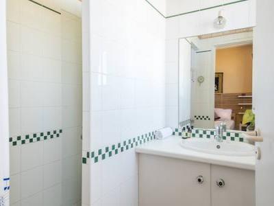 For rent Bordeaux 1 room 26 m2 Gironde (33000) photo 3
