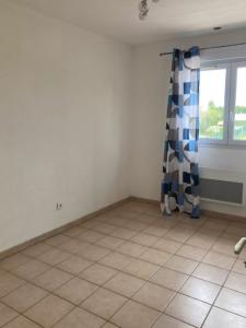 Louer Appartement 100 m2 Lesparre-medoc