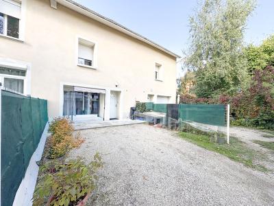 For sale Beaurepaire Beaurepaire 5 rooms 71 m2 Isere (38270) photo 0