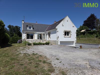 For sale Gourin 5 rooms 132 m2 Morbihan (56110) photo 1