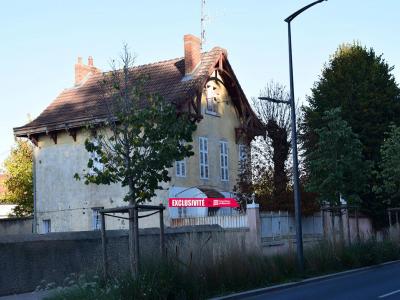 For sale Vichy 8 rooms 146 m2 Allier (03200) photo 0