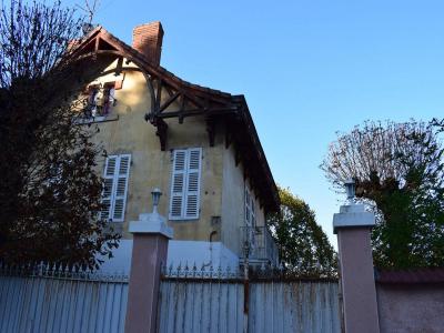 For sale Vichy 8 rooms 146 m2 Allier (03200) photo 4