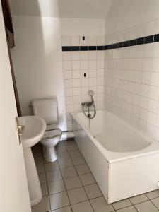 For rent Roussines 3 rooms 72 m2 Indre (36170) photo 3
