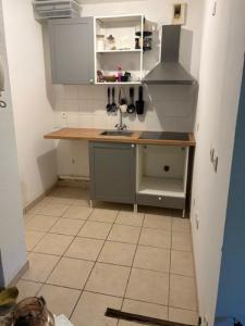 For rent Marseille-14eme-arrondissement 2 rooms 37 m2 Bouches du Rhone (13014) photo 2