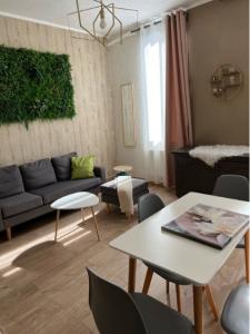 For rent Marseille-10eme-arrondissement 2 rooms 33 m2 Bouches du Rhone (13010) photo 1