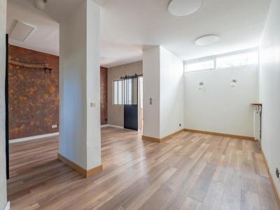 For sale Saint-denis 5 rooms 107 m2 Seine saint denis (93200) photo 1