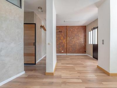 For sale Saint-denis 5 rooms 107 m2 Seine saint denis (93200) photo 2
