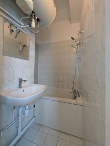 For rent Paris-15eme-arrondissement 2 rooms 40 m2 Paris (75015) photo 1