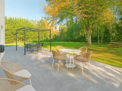 For sale Piseux 11 rooms 485 m2 Eure (27130) photo 2