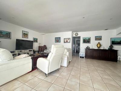 For sale centre ville, cole, comm 5 rooms 150 m2 Herault (34140) photo 4