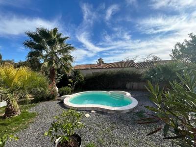 For sale centre ville, commerces,  5 rooms 120 m2 Herault (34140) photo 1