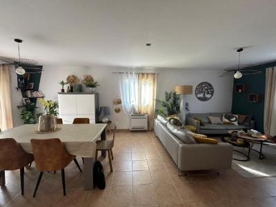 For sale centre ville, commerces,  5 rooms 120 m2 Herault (34140) photo 2