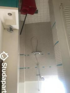 For rent Paris-18eme-arrondissement 1 room 13 m2 Paris (75018) photo 3