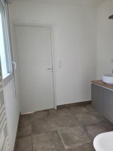 For rent Feyzin 1 room 29 m2 Rhone (69320) photo 4
