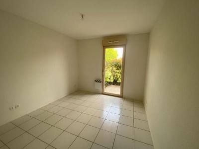 Louer Appartement 42 m2 Saint-vivien-de-medoc