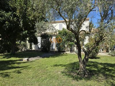 For sale Isle-sur-la-sorgue 6 rooms 166 m2 Vaucluse (84800) photo 2