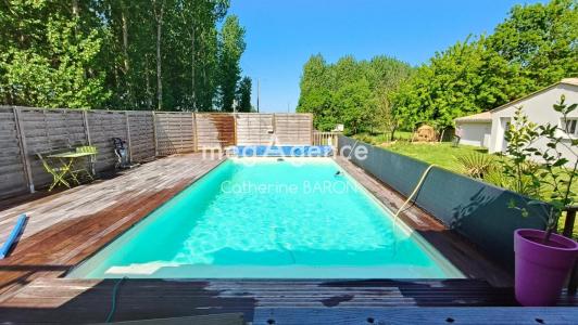 For sale Germignac 8 rooms 212 m2 Charente maritime (17520) photo 0