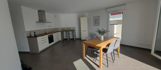 For sale Nimes 3 rooms 68 m2 Gard (30000) photo 2