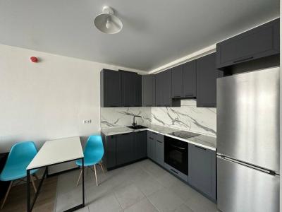 For rent Paris-18eme-arrondissement 2 rooms 37 m2 Paris (75018) photo 2