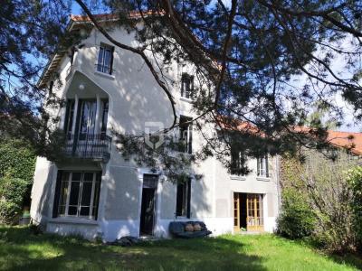 For sale Aydat 10 rooms 198 m2 Puy de dome (63970) photo 0