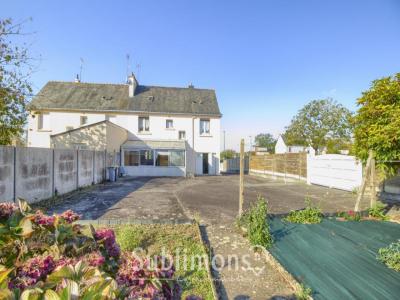 For sale Ploermel 5 rooms 100 m2 Morbihan (56800) photo 1