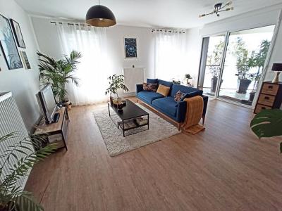 For sale Bordeaux 4 rooms 81 m2 Gironde (33800) photo 1