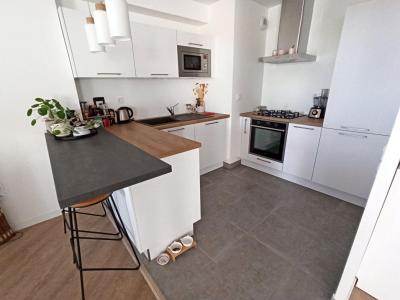 For sale Bordeaux 4 rooms 81 m2 Gironde (33800) photo 4