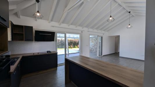 Louer Maison Baie-mahault 2300 euros