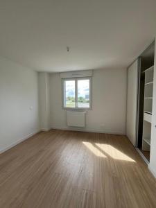 For sale Sarge-les-le-mans 5 rooms 80 m2 Sarthe (72190) photo 3