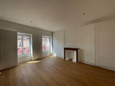 For rent Lyon-2eme-arrondissement 2 rooms 46 m2 Rhone (69002) photo 1