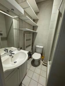 For rent Lyon-2eme-arrondissement 2 rooms 46 m2 Rhone (69002) photo 3