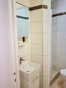 For rent Paris-17eme-arrondissement 2 rooms 23 m2 Paris (75017) photo 2