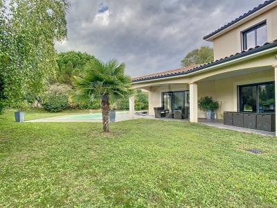 For rent Saint-cyr-au-mont-d'or 6 rooms 177 m2 Rhone (69450) photo 1