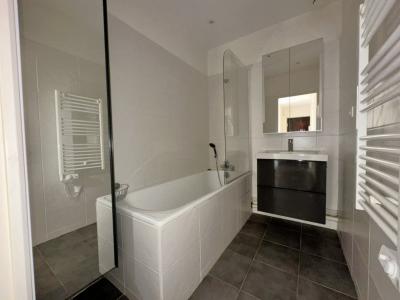 For sale Lyon-2eme-arrondissement 2 rooms 56 m2 Rhone (69002) photo 4