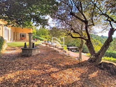 For sale Montauroux 6 rooms 200 m2 Var (83440) photo 2